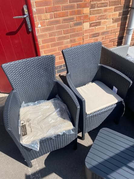 Keter Iowa 2 Seater Rattan Set with Storage Stool - Image 5